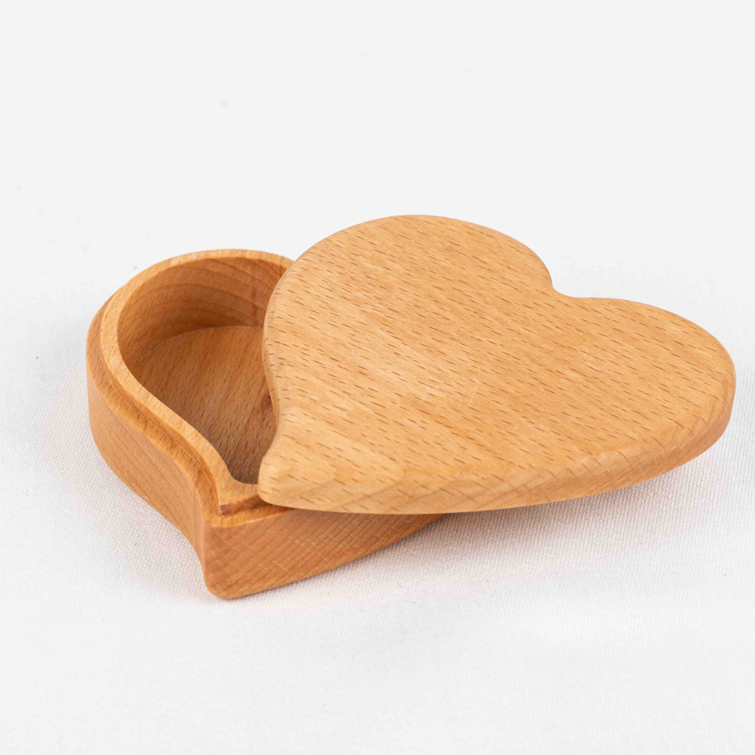 Holzdose herzförmig – Bild 2